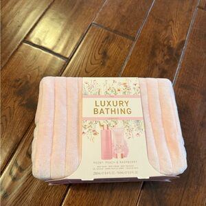 Pink Bath Set